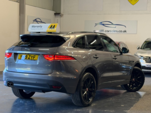 2019 Jaguar F-Pace 2.0 D180 R-Sport in Grey — image 6