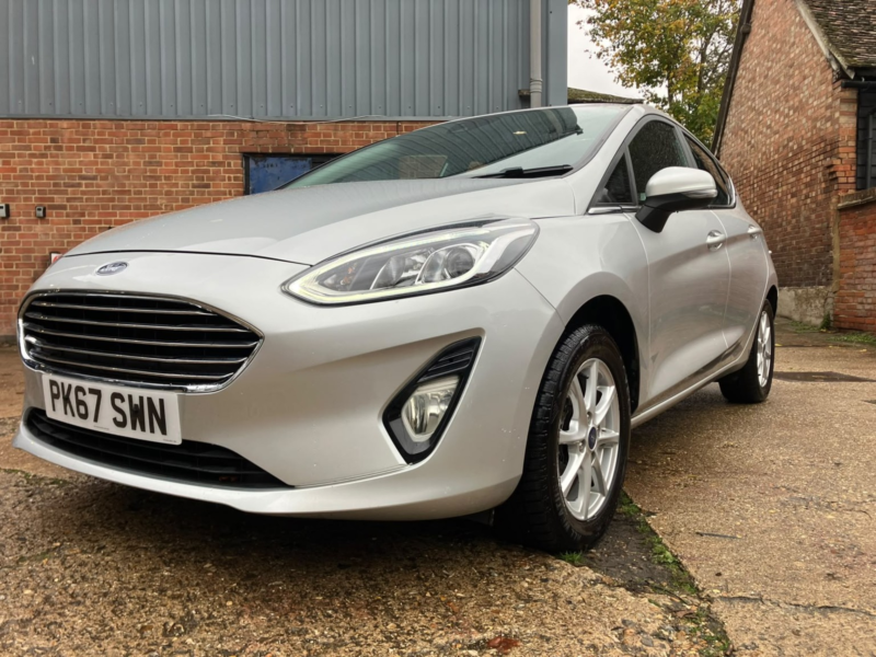 2017 Ford Fiesta 1.1 Ti-Vct Zetec in Silver — image 1