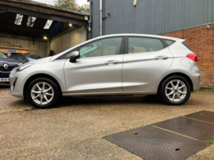 2017 Ford Fiesta 1.1 Ti-Vct Zetec in Silver — image 2