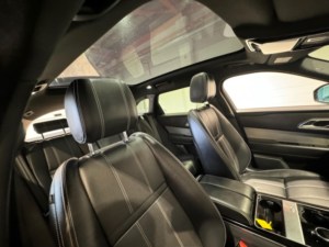 2019 Land Rover Range Rover Velar 2.0 D180 R-Dynamic S Auto 4WD Euro 6 (s/s) 5dr in Black — image 4