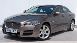 2016 Jaguar Xe 2.0d Portfolio Auto AWD Euro 6 (s/s) 4dr in Bronze — image 3