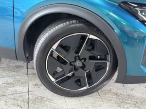 2024 Peugeot 408 1.2 Puretech Gt Fastback Eat Euro 6 (s/s) 5dr in Blue — image 2