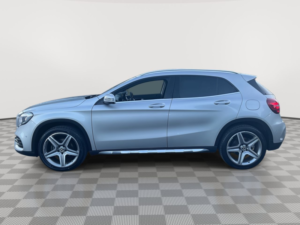 2017 Mercedes-Benz Gla 2.1 Gla200d Amg Line (premium Plus) SUV 5dr Diesel 7g-Dct 4matic Euro 6 (s/s) (136 Ps) in Silver — image 5