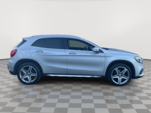 2017 Mercedes-Benz Gla 2.1 Gla200d Amg Line (premium Plus) SUV 5dr Diesel 7g-Dct 4matic Euro 6 (s/s) (136 Ps) in Silver — image 6