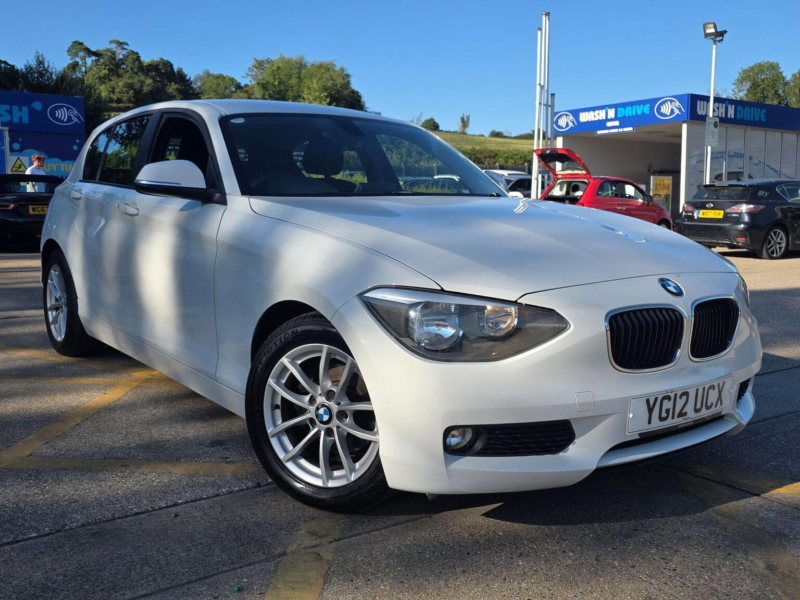 2012 BMW 1 Series 2.0 118d Se Euro 5 (s/s) 5dr in White — image 1