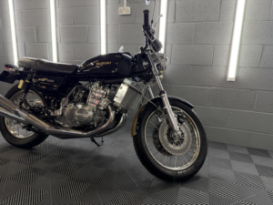 1976 Suzuki Gt -750cc in Black — image 2