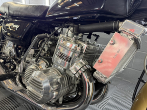 1976 Suzuki Gt -750cc in Black — image 3