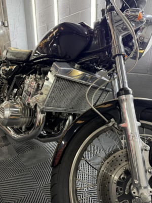 1976 Suzuki Gt -750cc in Black — image 5