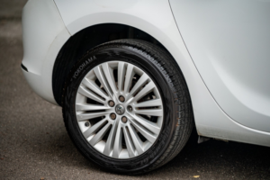 2015 Vauxhall Astra 1.6 16v Excite in White — image 6
