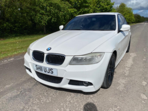 2011 BMW 3 Series 2.0 318i Sport Plus Edition Euro 5 (s/s) 4dr in White — image 3
