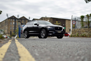 2016 Jaguar F-Pace 2.0 F-Pace R-Sport AWD D Auto 4WD 5dr in Black — image 2