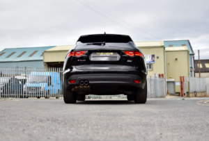 2016 Jaguar F-Pace 2.0 F-Pace R-Sport AWD D Auto 4WD 5dr in Black — image 6