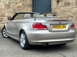 2009 BMW 1 Series 2.0 120d Se Convertible 2dr Diesel Manual Euro 5 (177 Ps) in Silver — image 2