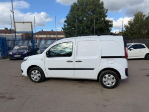 2018 Renault Kangoo 1.5 Dci Energy Ml19 Business+ Mwb Euro 6 (s/s) 5dr in White — image 4