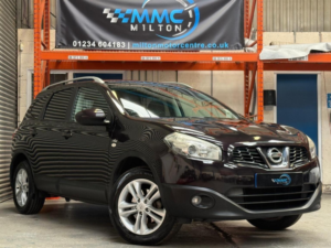 2010 Nissan Qashqai+2 1.6 N-Tec 2WD Euro 4 5dr in Black — image 3