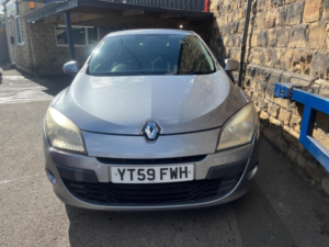 2009 Renault Megane 1.6 16v Extreme Euro 4 5dr in Blue — image 6