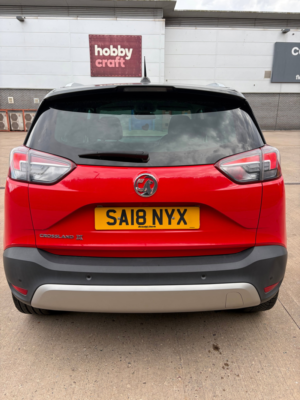 2018 Vauxhall Crossland X 1.2 Elite SUV 5dr Petrol Manual Euro 6 (81 Ps) in Red — image 4