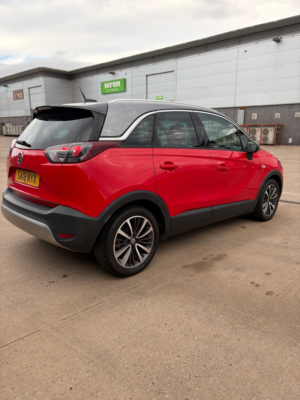 2018 Vauxhall Crossland X 1.2 Elite SUV 5dr Petrol Manual Euro 6 (81 Ps) in Red — image 5