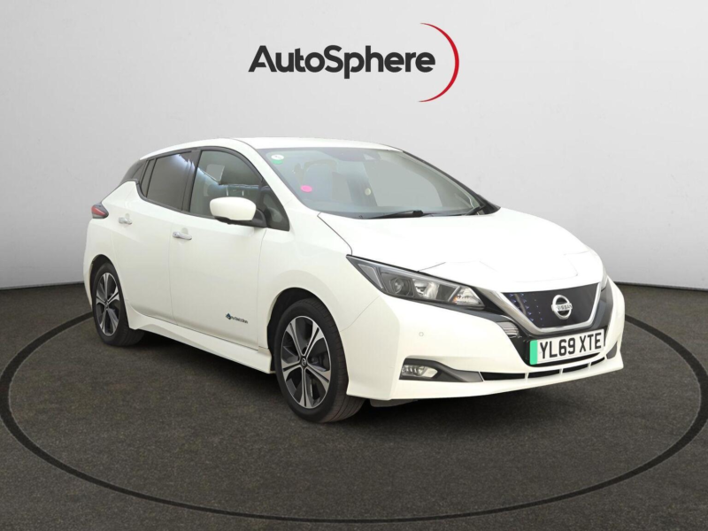 2020 Nissan Leaf 40kwh N-Connecta Auto 5dr in White — image 1