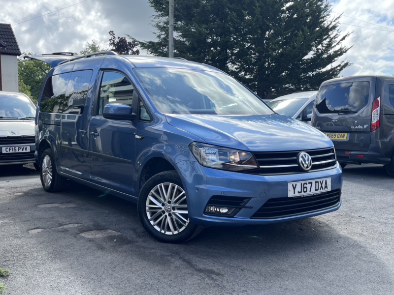 2018 Volkswagen Caddy Maxi Life 1.4 Tsi Bluemotion Tech in Blue — image 1