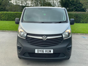 2016 Vauxhall Vivaro 1.6 Cdti 2900 Biturbo Ecoflex L2 H1 Euro 6 (s/s) 5dr (9 Seat) in Silver — image 2