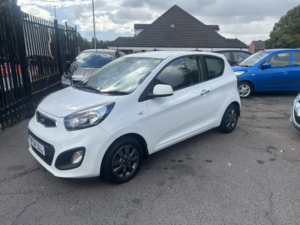 2014 Kia Picanto 1.0 Vr7 in White — image 6