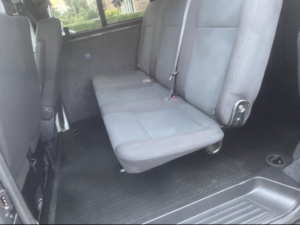 2019 Volkswagen Transporter T6 2.0 Tdi T28 102 Custom Kombi Swb Eu6 Ulez in Grey — image 4