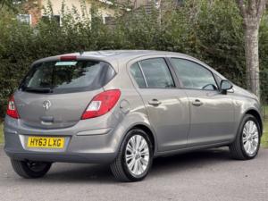 2013 Vauxhall Corsa 1.4 16v Se in Brown — image 4