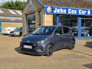 2023 Hyundai I10 1.0 Premium Euro 6 (s/s) 5dr in Grey — image 2