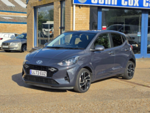 2023 Hyundai I10 1.0 Premium Euro 6 (s/s) 5dr in Grey — image 3