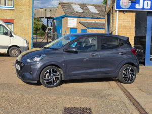 2023 Hyundai I10 1.0 Premium Euro 6 (s/s) 5dr in Grey — image 5