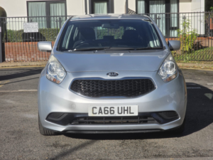 2016 Kia Venga 1.4 2 MPV 5dr Petrol Manual Euro 6 (s/s) (89 Bhp) in Silver — image 2
