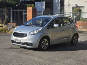 2016 Kia Venga 1.4 2 MPV 5dr Petrol Manual Euro 6 (s/s) (89 Bhp) in Silver — image 3