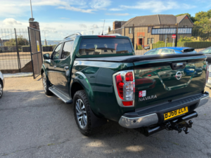 2018 Nissan Navara 2.3 Dci Tekna Pickup Double Cab 4dr Diesel Auto 4WD Euro 6 (190 Ps) in Green — image 6