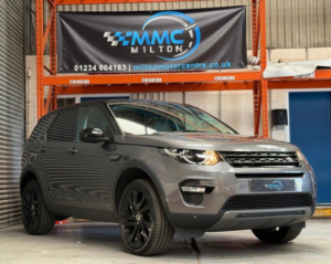 2017 Land Rover Discovery Sport 2.0 Td4 Se Tech Auto 4WD Euro 6 (s/s) 5dr in Grey — image 5