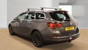 2014 Vauxhall Astra 1.6 16v Elite Sports Tourer Auto Euro 5 5dr in Grey — image 4