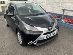 2017 Toyota Aygo 1.0 Vvt-I X-Play in Black — image 6