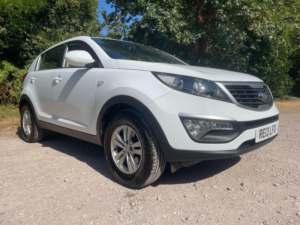 2013 Kia Sportage 1.7 Crdi Ecodynamics 1 2WD Euro 5 (s/s) 5dr in White — image 2