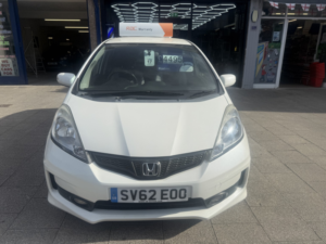 2012 Honda Jazz 1.4 I-Vtec Si in White — image 2