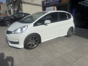 2012 Honda Jazz 1.4 I-Vtec Si in White — image 3