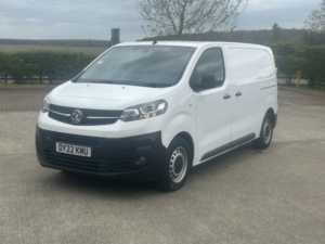 2022 Vauxhall Vivaro 1.5 Turbo D 2700 Dynamic in White — image 6