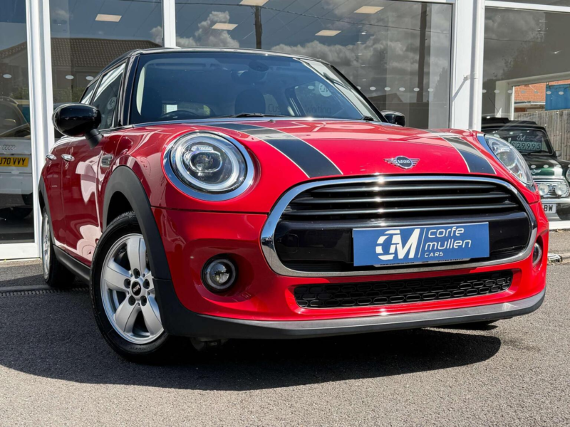 2019 MINI Hatch 1.5 Cooper Classic Euro 6 (s/s) 5dr in Red — image 1