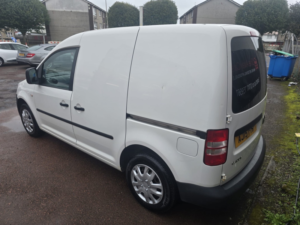 2015 Volkswagen Caddy 1.6 Tdi C20 Startline in White — image 6