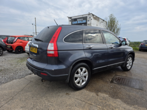 2007 Honda Cr-V 2.0 I-Vtec Es in Grey — image 6