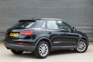 2012 Audi Q3 2.0 Tfsi Se in Black — image 3