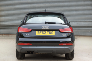 2012 Audi Q3 2.0 Tfsi Se in Black — image 4