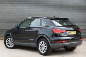 2012 Audi Q3 2.0 Tfsi Se in Black — image 5