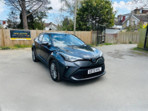 2023 Toyota C-Hr 1.8 Vvt-H Excel CVT Euro 6 (s/s) 5dr in Grey — image 2