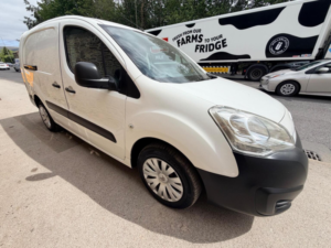 2015 Citroen Berlingo 1.6 Hdi 725 X Crew Van L2 6dr in White — image 3