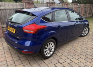 2017 Ford Focus 1.5 T Ecoboost Titanium in Blue — image 6